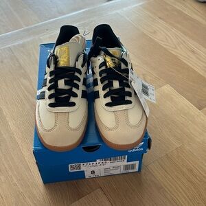 Adidas samba sneakers